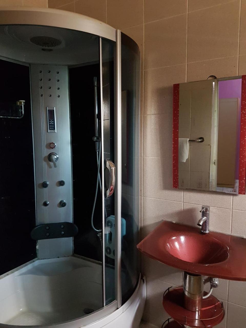 Chamcce Hotel Ajao Lagos Eksteriør bilde